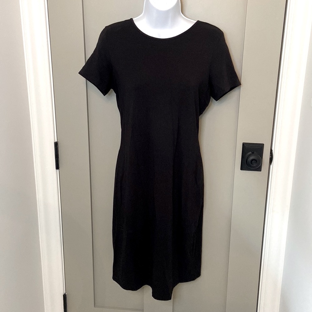 Theory (M) Jersey black dress with open back.